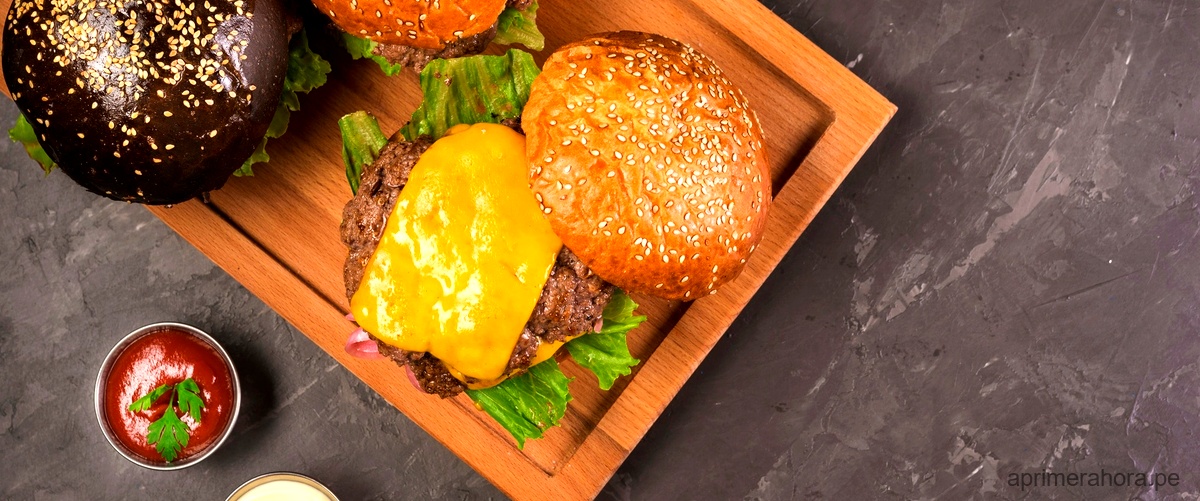 ¿Cuántos gramos de carne tiene una hamburguesa de Burger King?