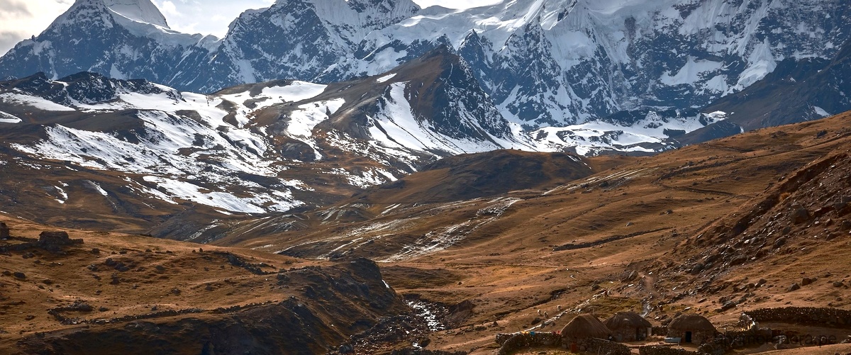 ¿Qué montañas sobresalen en Perú?